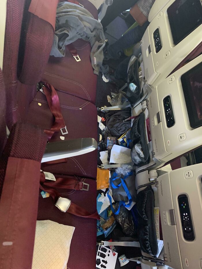 09-18-12-1662477151714987769