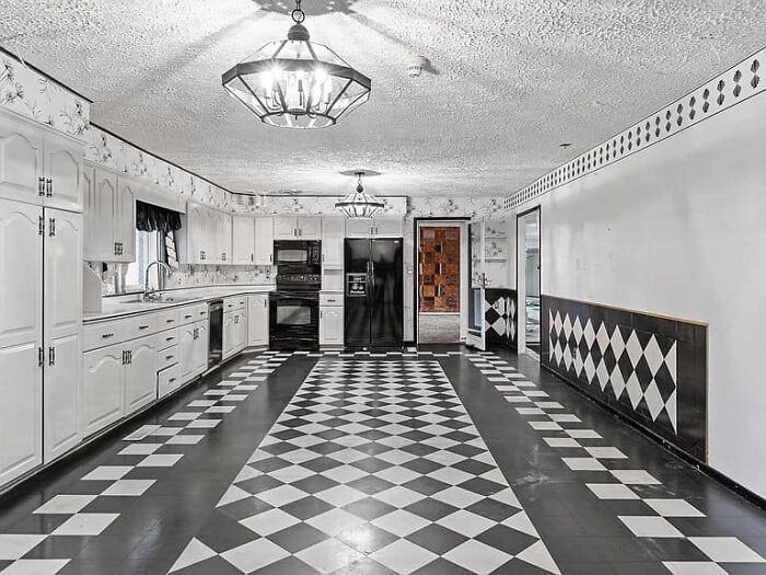 09-20-04-1662397444659502288