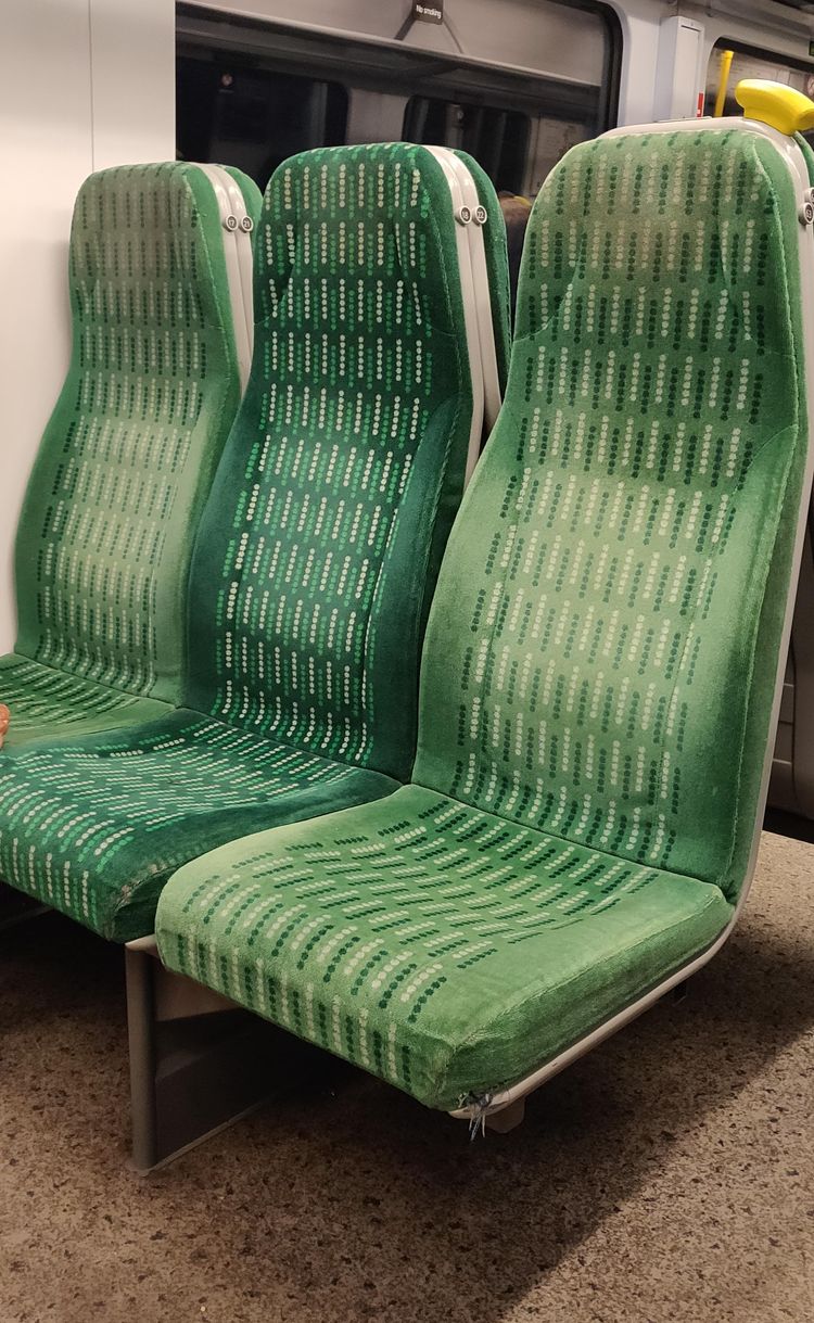 image-20221128214211-3