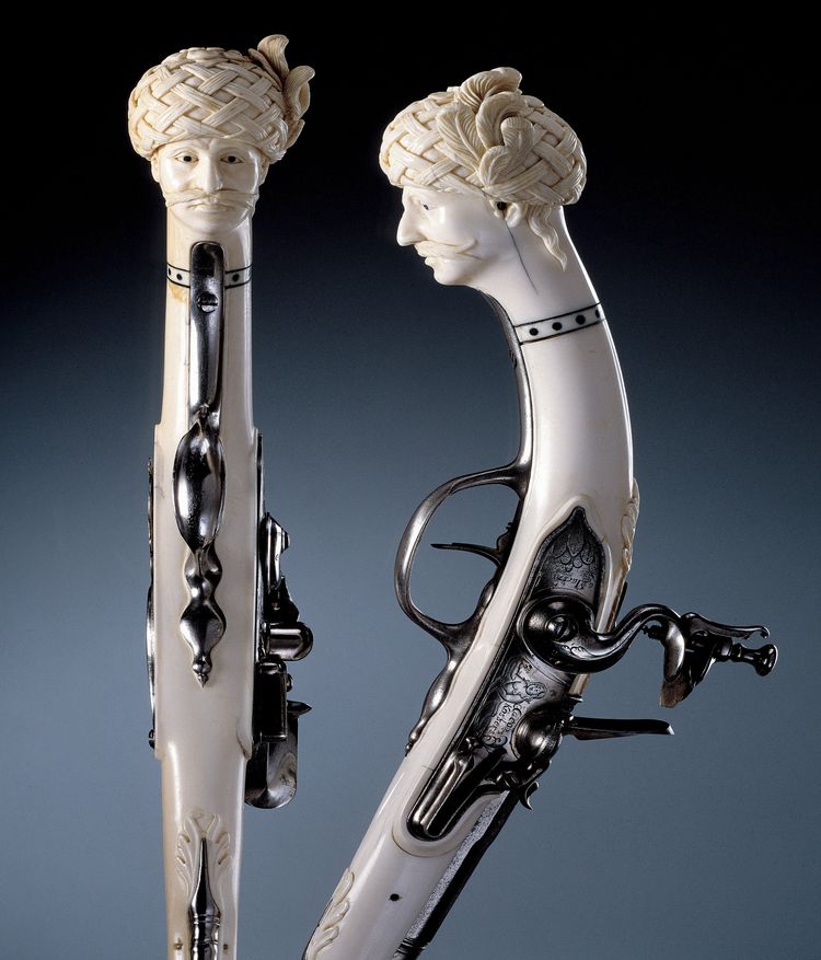 image-20231107121346-15