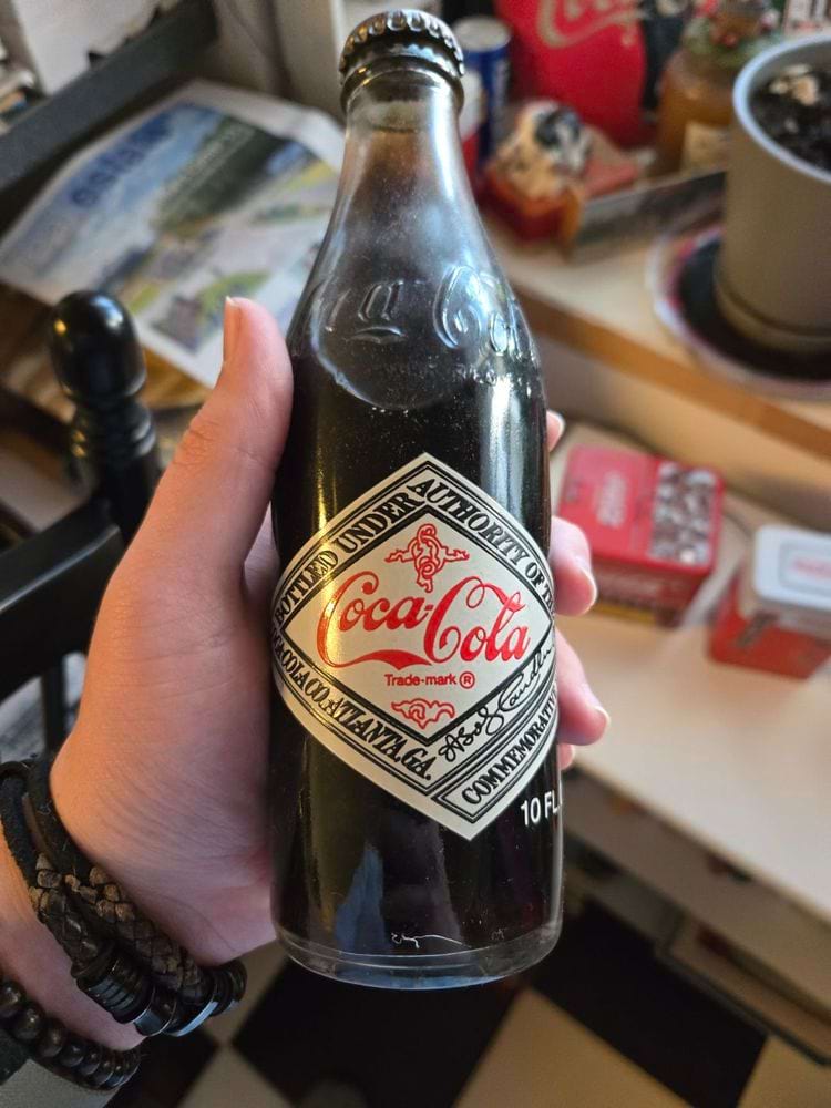 бутылка Coca-Cola 1977 года