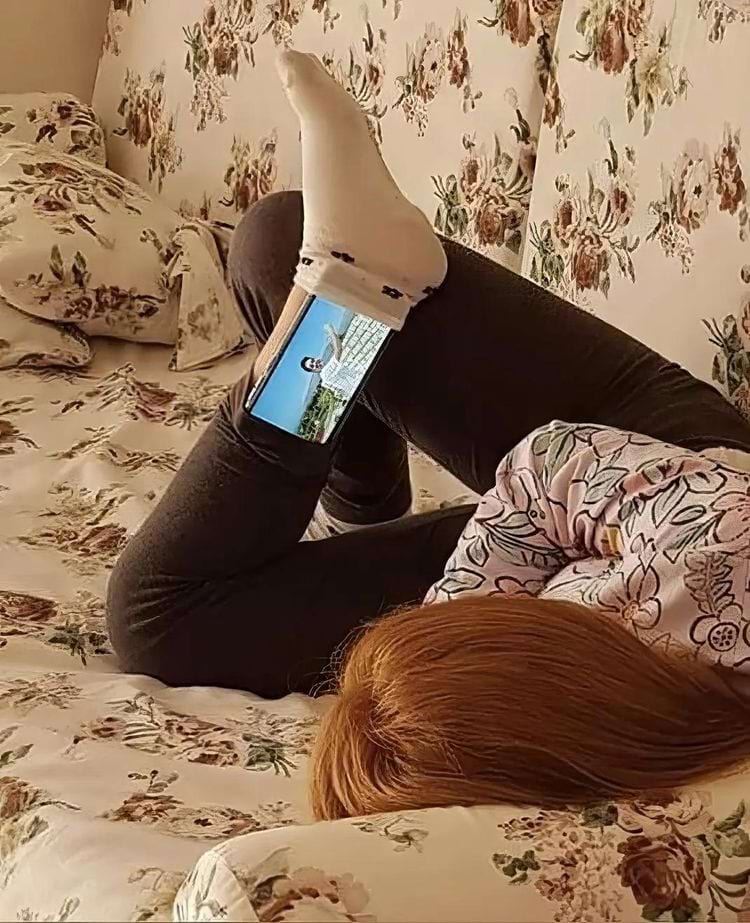 подставка для телефона из носка