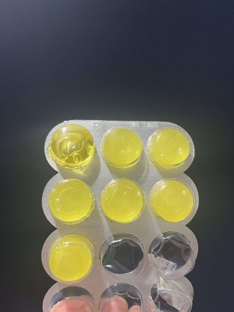 Один из леденцов от кашля полностью растаял