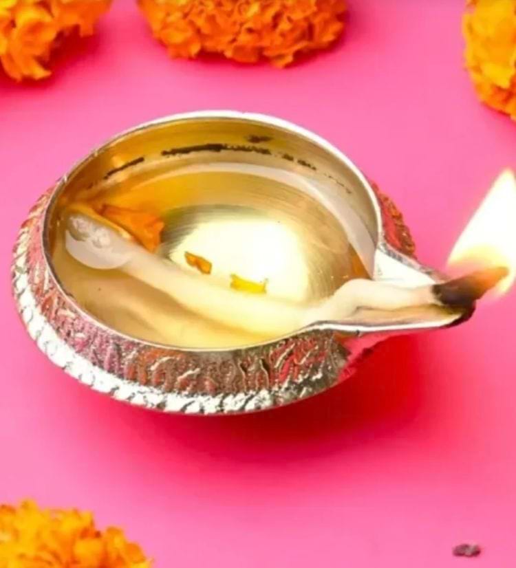 дия, масляная лампа