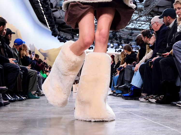 image-20251212104225-11