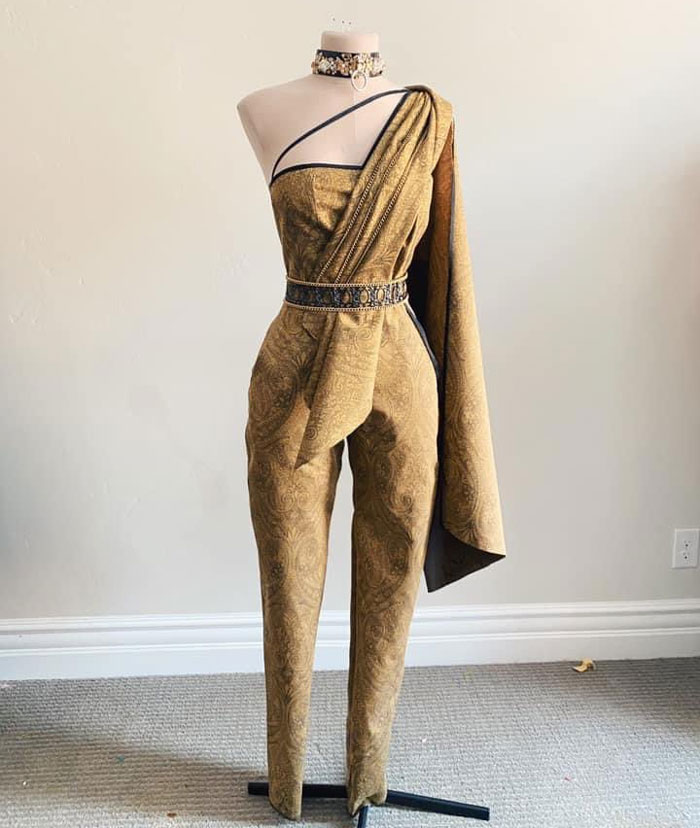 dresses-sarah-hambly-15-5fdcab1babaa1  700