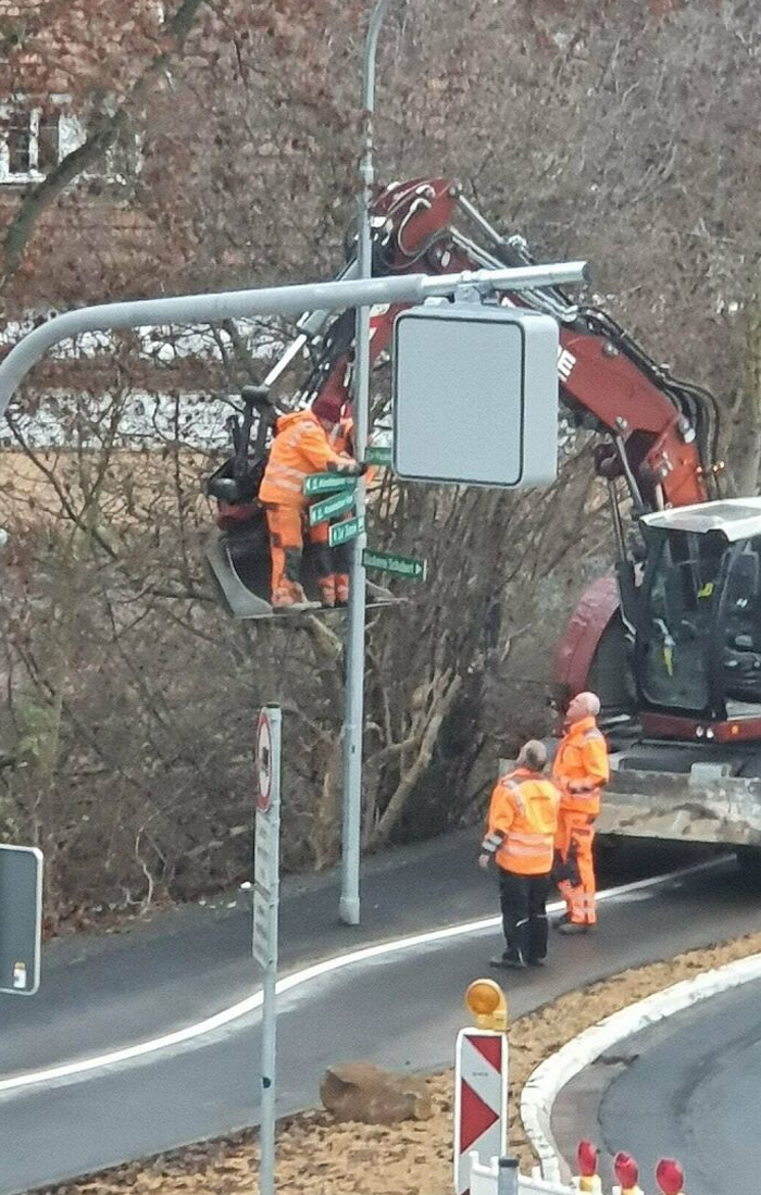 terrible-safety-at-work-10-60266ac0214ab 700