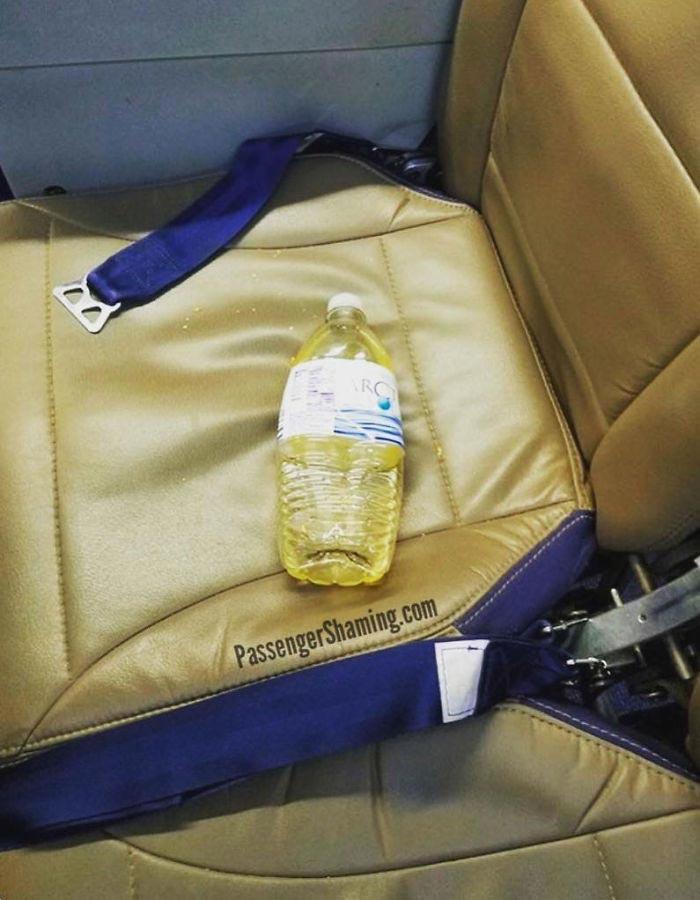 Пассажиры из ада или люди, глядя на которых вы будете рады, что они не сели рядом с вами Пассажиры из ада, Passenger Shaming, ужасные пассажиры самолётов