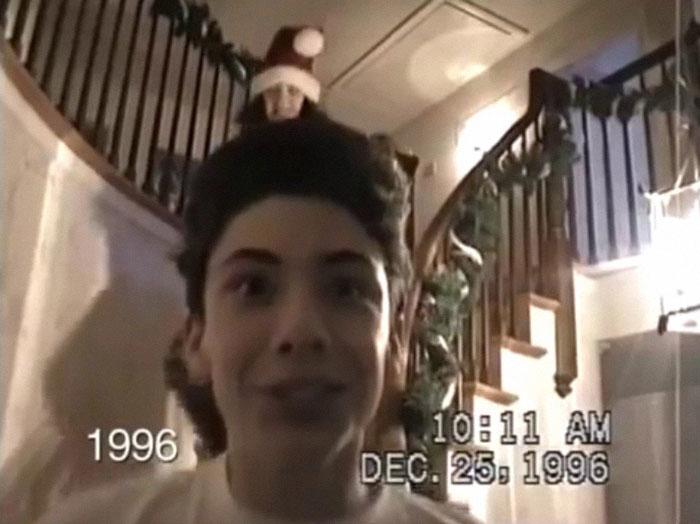 25 лет отец снимал своих детей в рождественское утро, Пэт Конфалоне