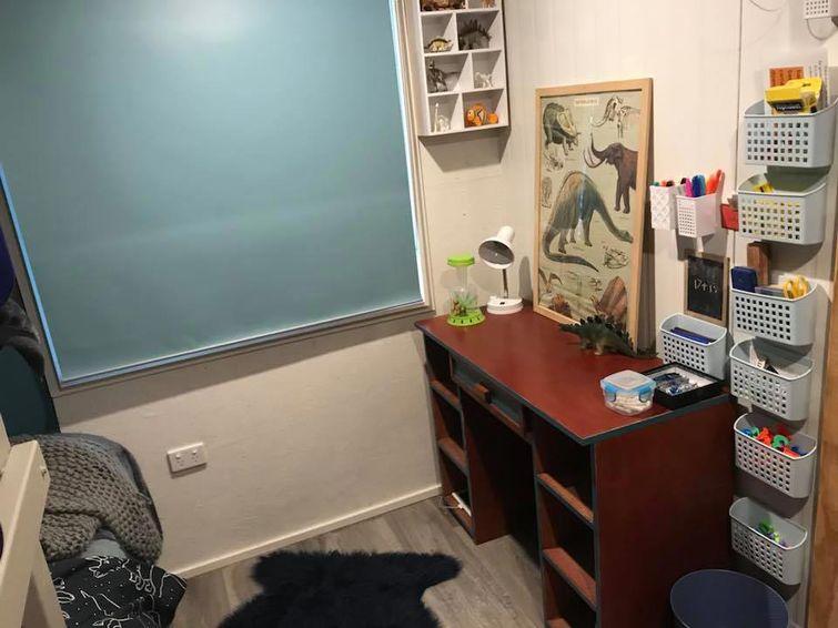 построила дом чтобы не брать ипотеку, собственный дом за 10000 долларов, женщина построила дом, построила дом для себя и детей