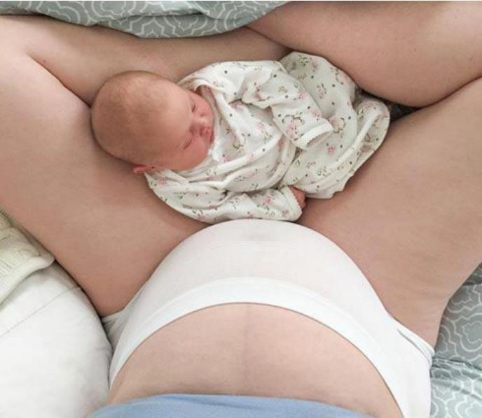 25 честных фотографий после родов, которыми делятся женщины, чтобы раскрыть правду честные фотографии после родов, женщины стали делиться честными фотографиями своих после рождения детей