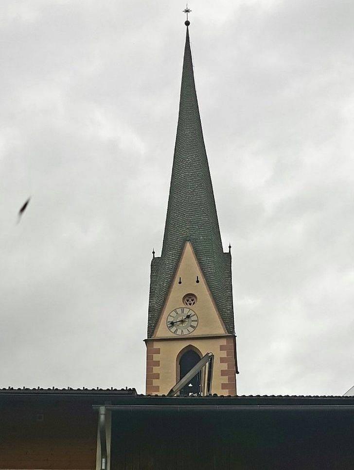 Неужели это нельзя было сделать нормально или 30 творений от мастеров с кривыми руками абсурдные вещи, криворукие мастера, мастера с кривыми руками, нелепые вещи