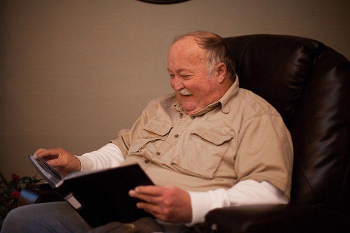  Саманта Бишоп, Samantha Bishop, фотосессия в ванне с пряжей, 