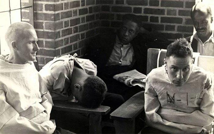 эксперимент Розенхана, Дэвид Розенхан, здоровые люди в психиатрической больнице, здоровые в психушке