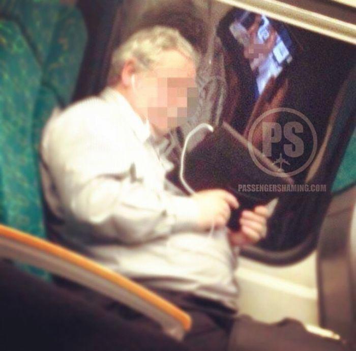 Пассажиры из ада или люди, глядя на которых вы будете рады, что они не сели рядом с вами Пассажиры из ада, Passenger Shaming, ужасные пассажиры самолётов