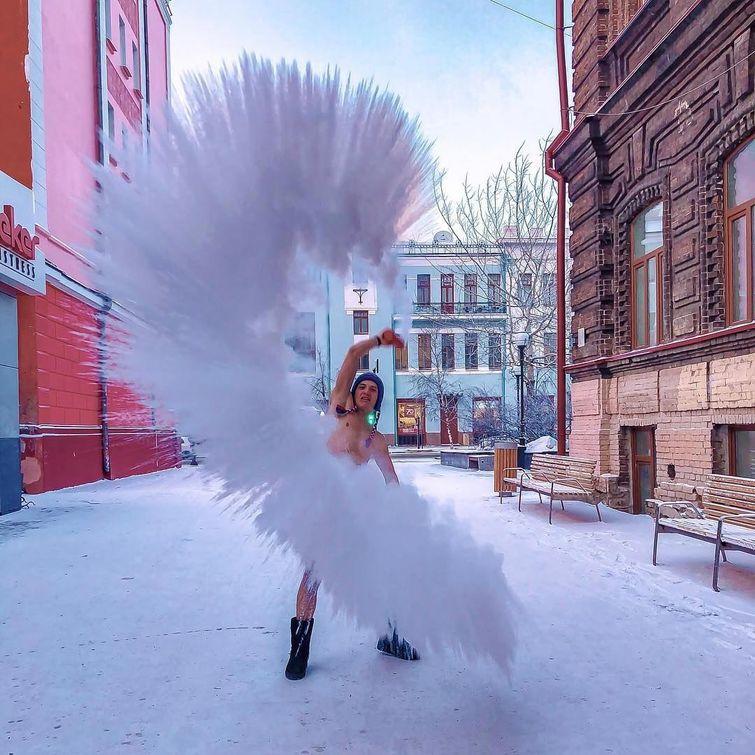 #Дубакчеллендж, русские выходят на улицу в лютый мороз делая эпичные фотографии