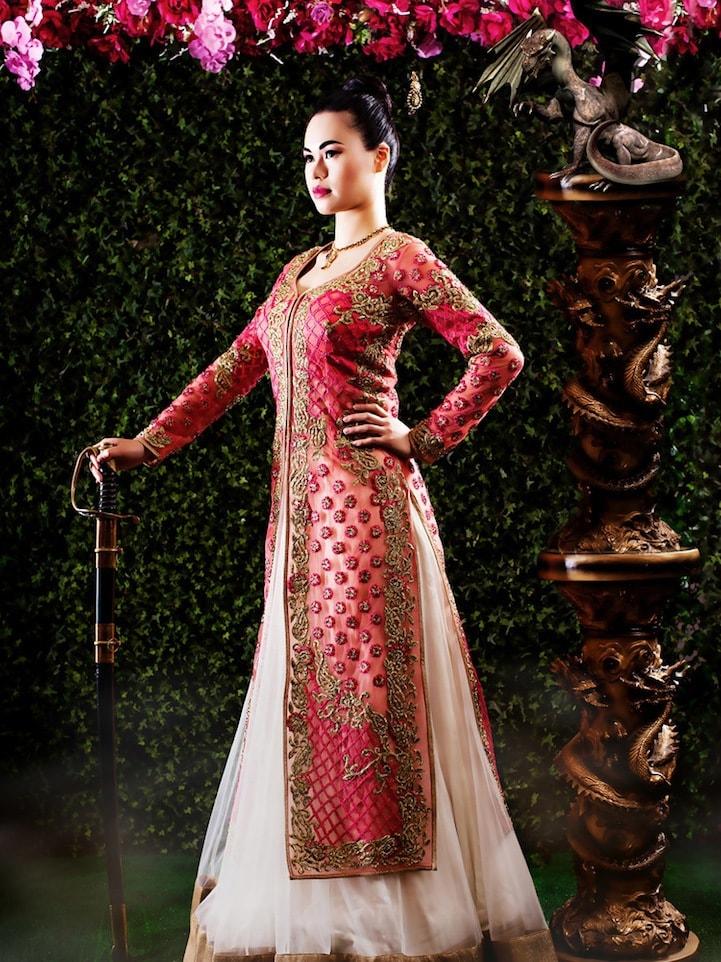 Как выглядели бы диснеевские принцессы, если бы жили в Индии (у Жасмин итак всё ок) Как выглядели бы диснеевские принцессы если бы жили в Индии, Амрит Грюэл