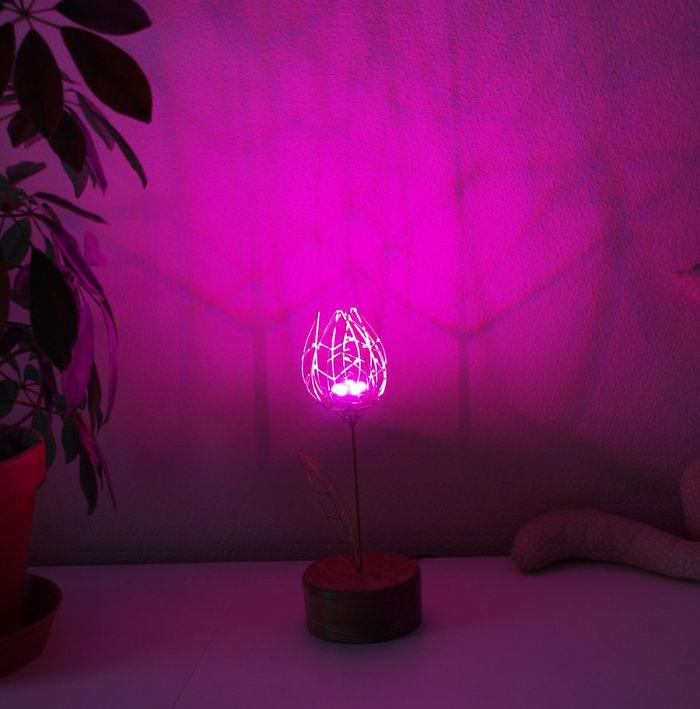 механический цветок, механический тюльпан, механический цветок расцветает от прикосновения