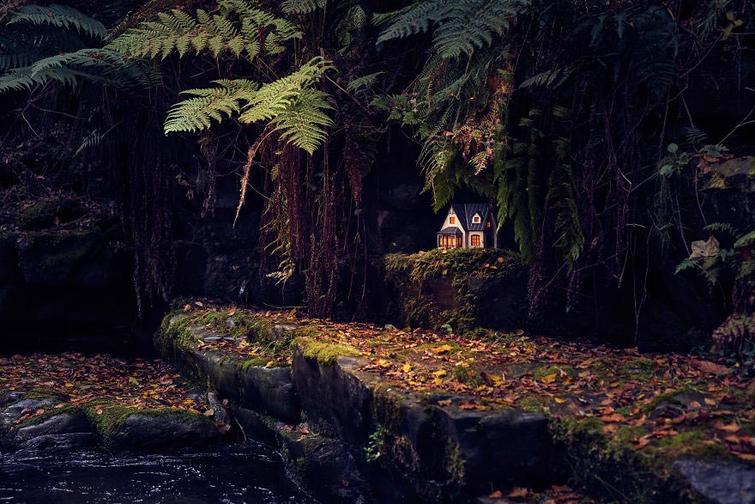 Кто-то построил на острове крошечные реалистичные домики для фей, и они воистину сказочные домики для фей, феи Остров Мэн, домики для фей Остров Мэн, где живут феи