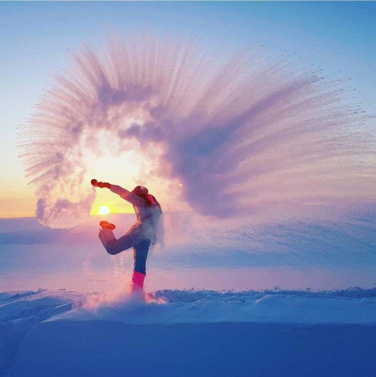 #Дубакчеллендж, русские выходят на улицу в лютый мороз делая эпичные фотографии