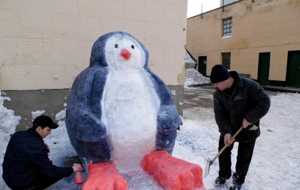 конкурс на снежную скульптуру среди заключённых украины