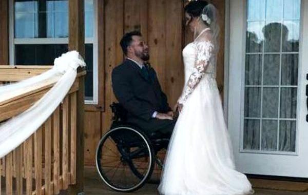 парализованный жених смог станцевать с невестой, свадебный танец парализованного жениха с невестой