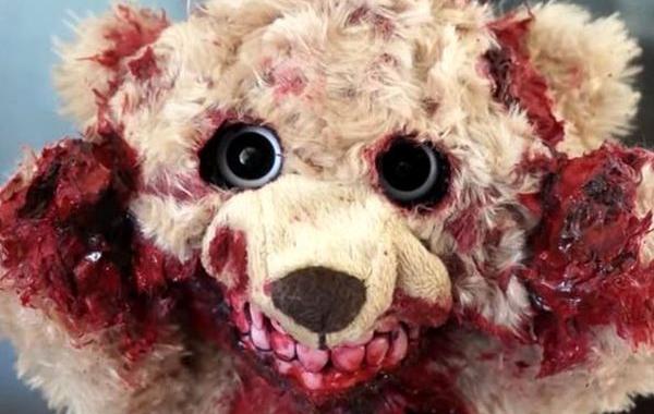 Horror Teddy Bear, плюшевые медведи срывающие лицо, плюшевый медведь срывающий кожу с лица