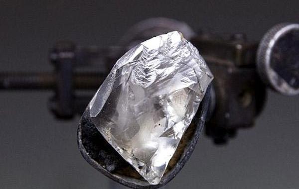 превращение алмаза в бриллиант, бриллиант типа IIa, идеальный бриллиант, совершенный бриллиант, бриллиант 100 карат 16 млн долларов