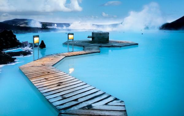Геотермальные спа Голубой лагуны в Исландии