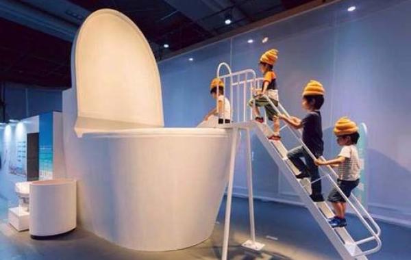Самый глупый музей в мире, посвященный туалету и человеческим экскрементам