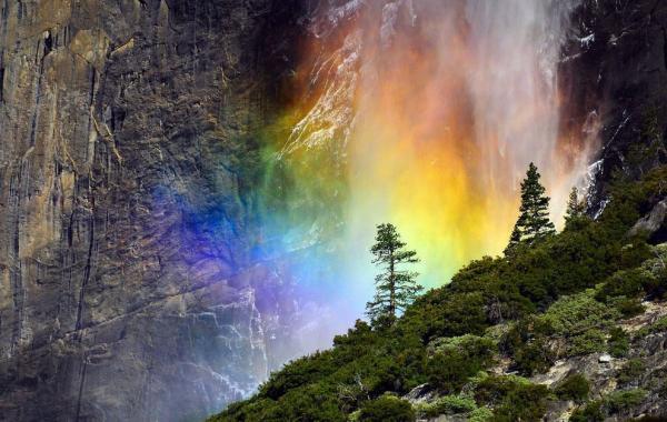  красота водопада Horsetail Fall «Лошадиный Хвост».