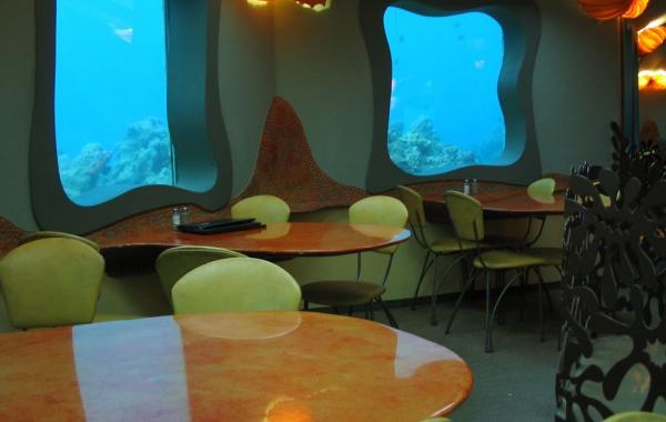 Уникальный подводный ресторан Red Sea Star в Израиле