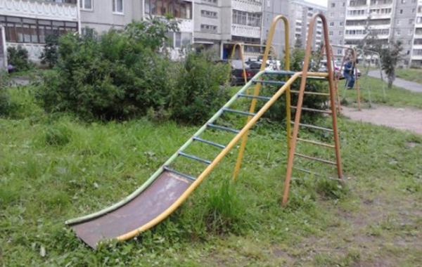 ужасы российских дворов, ЖКХ-арт