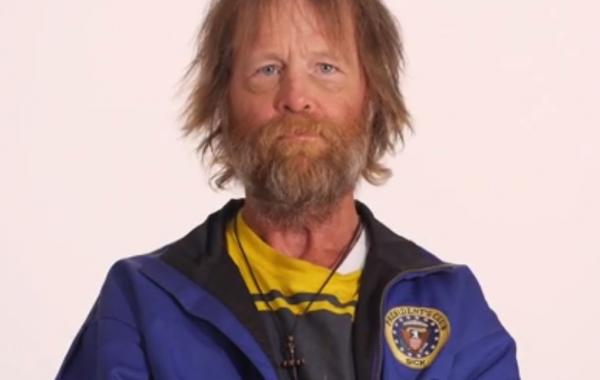 видео Degage Ministres. Из бомжа в стильного мужчину Джим Вольф, Jim Wolf 