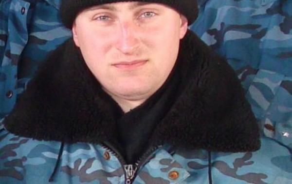 герой Михаил Малинников спас людей, накрыв собой гранату