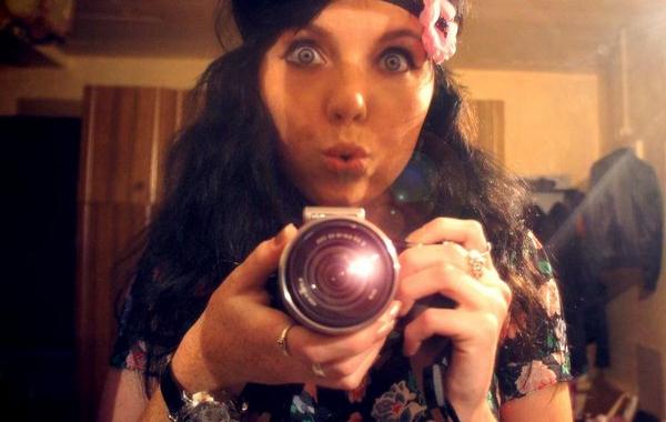 Олеся тату на лице