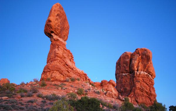 Удивительное. 10 балансирующих камней мира