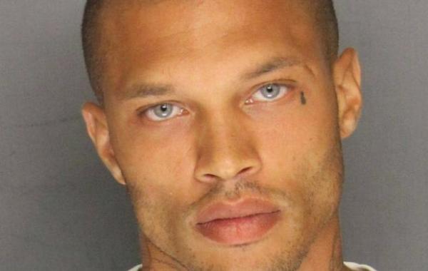 Арестованный преступник голубоглазый красавчик, Джереми Микс,  Jeremy Meeks