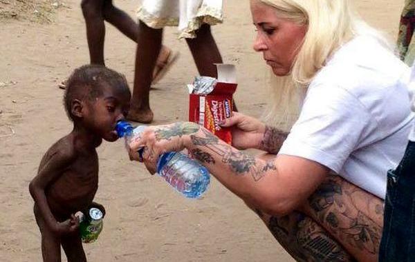 как сегодня выглядит мальчик Нигерия, как Хоуп выглядит сегодня, восстановление спасенного мальчика в Нигерии