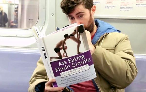 фейковые обложки для книг в метро, смешные обложки для книг в метро, прикол книжные обложки в метро, Скотт Роговски, Scott Rogowsky