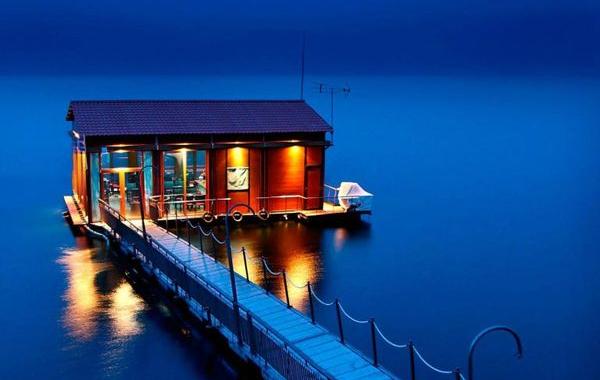 плавающие дома, дома на воде, маленькие дома на воде, небольшие дома на воде