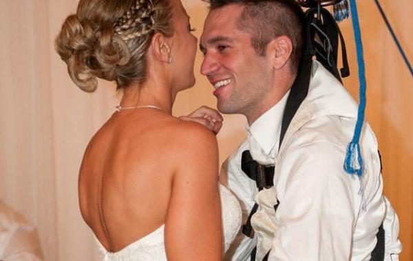 свадебный танец на тросах, свадебный танец без инвалидной коляски, жених инвалид на тросах свадебный танец