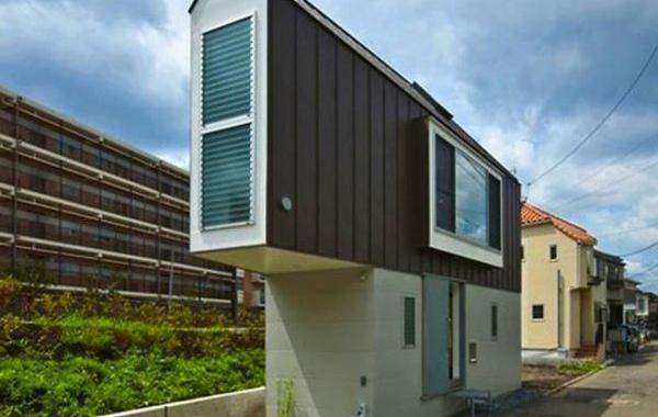 треугольный дом, крошечный треугольный дом, внутри крошечного дома, внутри маленького дома, интерьер маленького дома