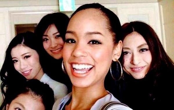 Ариана Миямото, победительница мисс Япония 2015, победительница Miss Universe Japan 2015, афро-азиатка, недостаточно японка