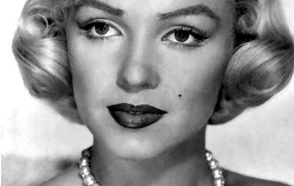 знаменитости из приюта детдом приёмные родители