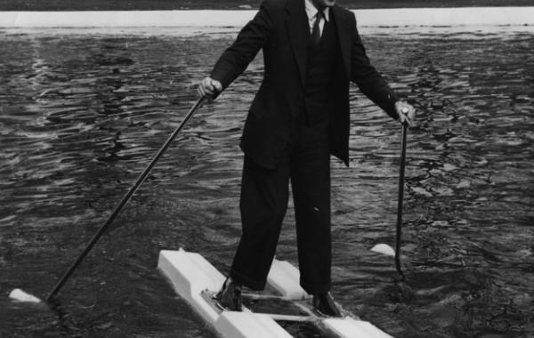 Необычные и удивительные изобретения водяные ботинки