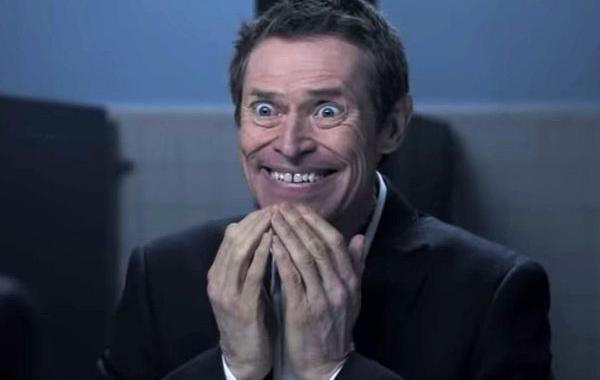 Человек улыбка, видео Уиллем Дефо, короткометражка