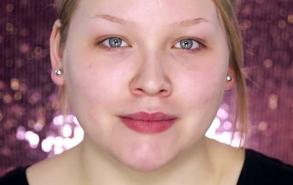 nikkietutorials, визажист наносит макияж на одну половину лица, сила макияжа