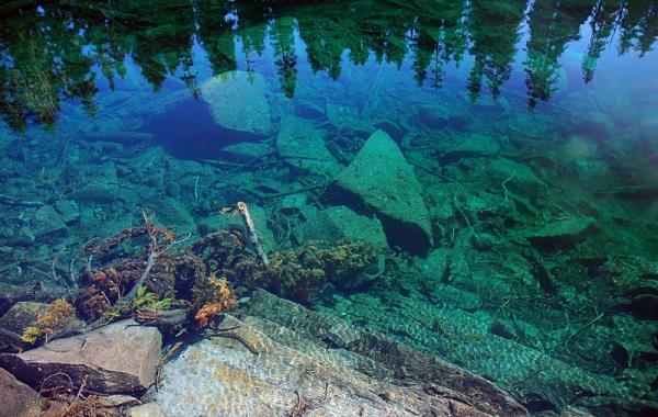 США: Озера и водопады долины реки Фосс