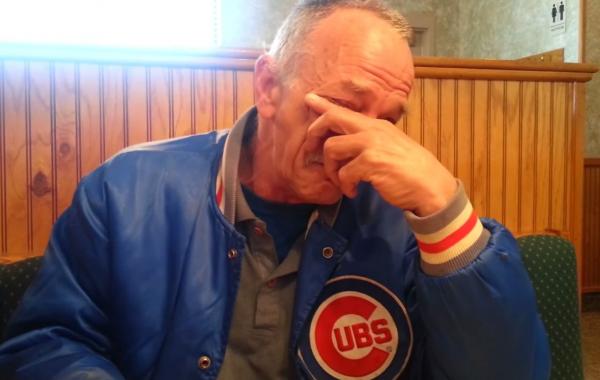 Трогательный момент. Папа девушки только что узнал, что скоро станет дедушкой